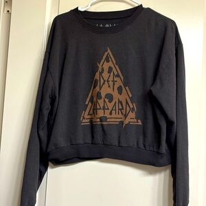 EUC DEF LEPPARD cropped sweatshirt size Large